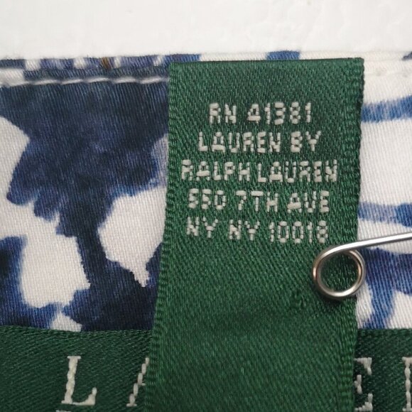 Lauren Ralph Lauren Ladies Size 14 Petite Blue & White Pattern Flared Skirt - Picture 4 of 9